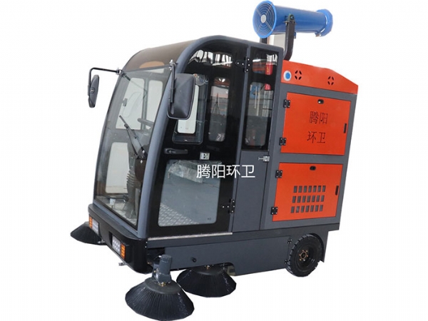 TY-2000型電動駕駛式掃地車