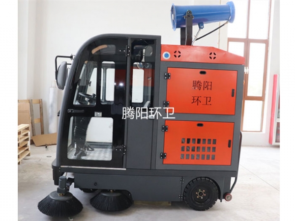 TY-2000型電動駕駛式掃地車